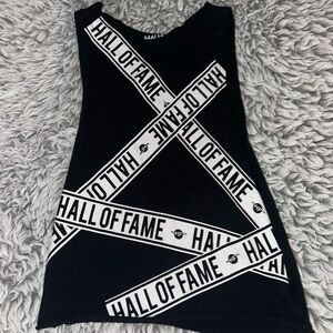 Hall of fame lifting tank